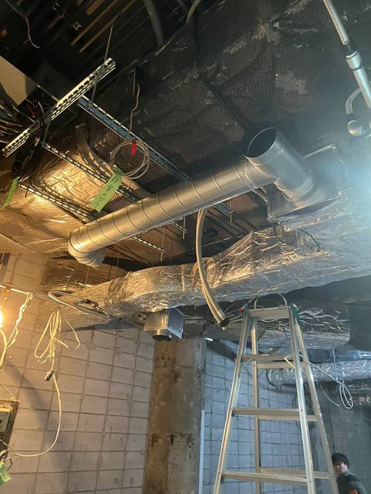 病院ダクト配管設置
